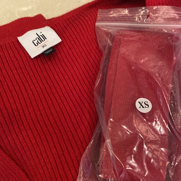 Beautiful CAbi Cabaret Cardigan - Picture 9 of 15